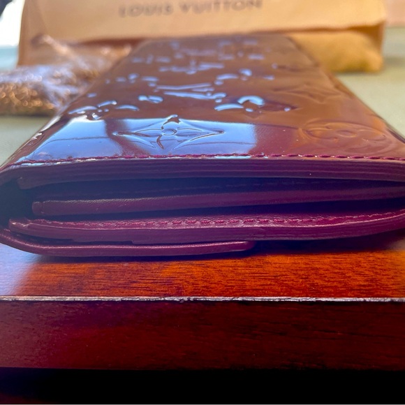 LV VERNIS WALLET - Picture 2 of 8